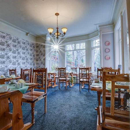 Bed and Breakfast The Grove Whitby Esterno foto
