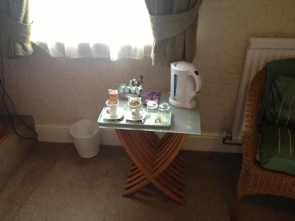 Bed and Breakfast The Grove Whitby Esterno foto