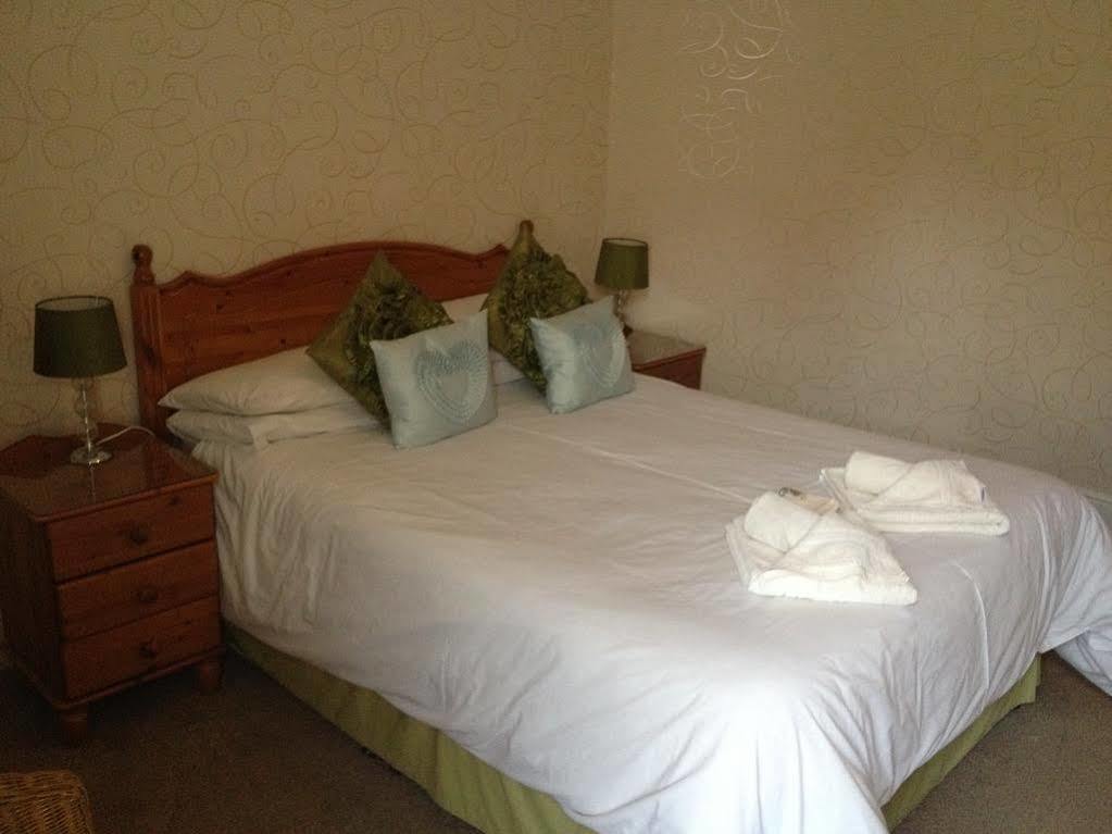 Bed and Breakfast The Grove Whitby Esterno foto