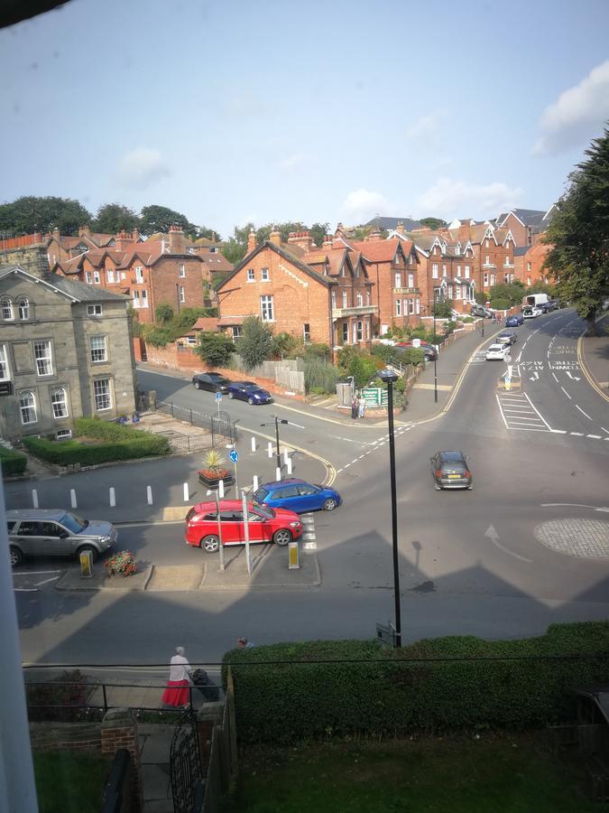Bed and Breakfast The Grove Whitby Esterno foto
