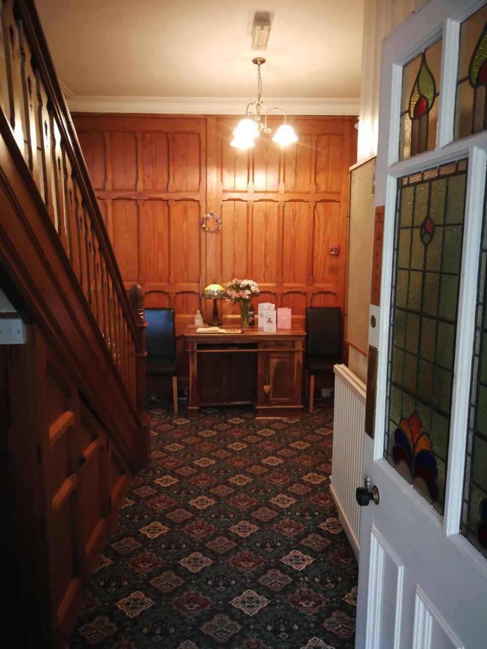 Bed and Breakfast The Grove Whitby Esterno foto