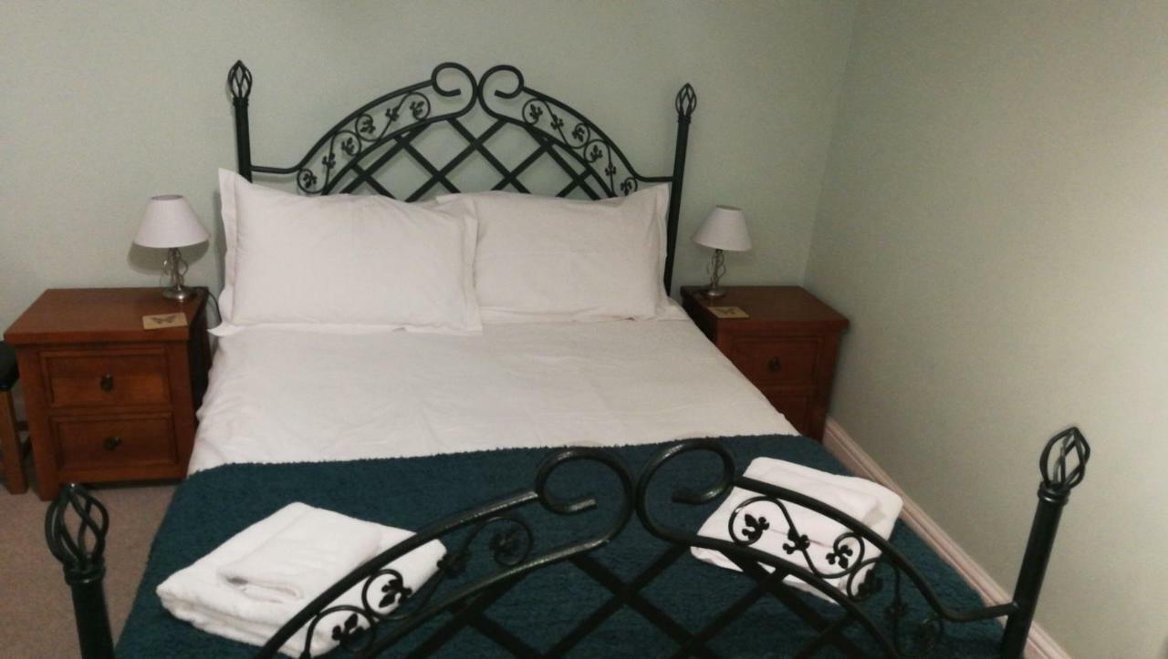 Bed and Breakfast The Grove Whitby Esterno foto